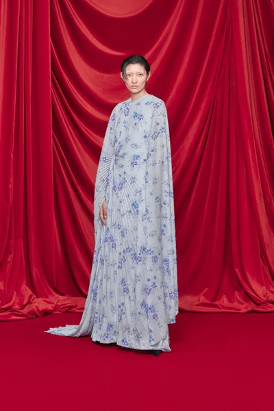 Look 12